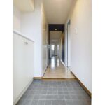 (玄関)
